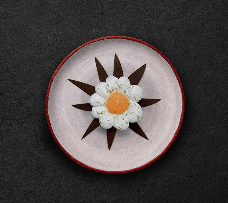 flowercakeonblackbackground