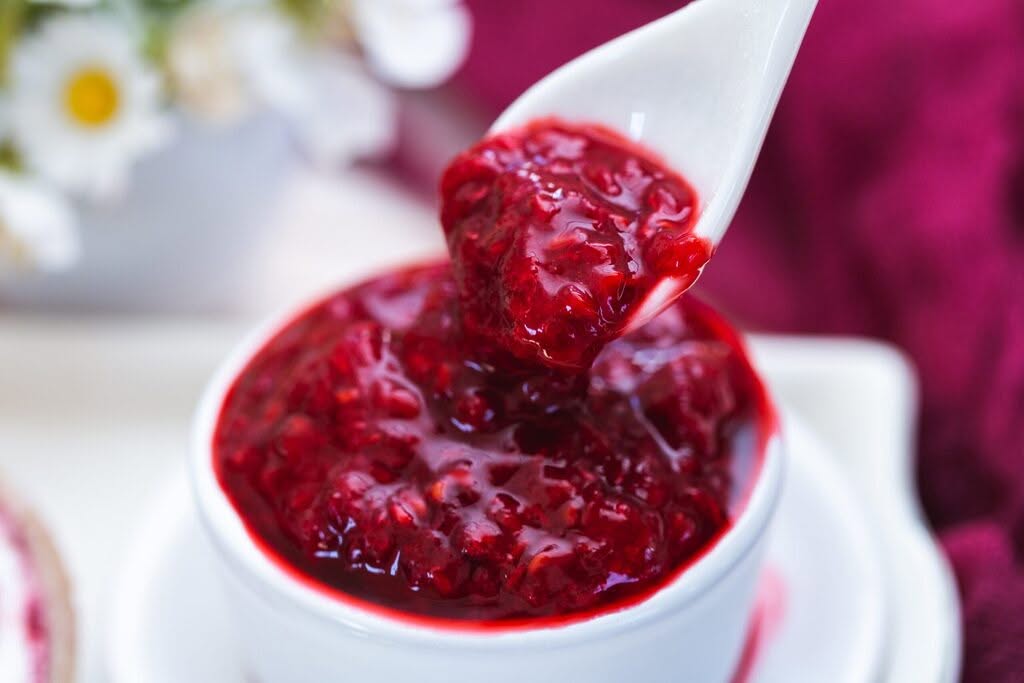 coulis framboise texture veloutée acidité équilibre dessert pistache pâtisserie professionnelle